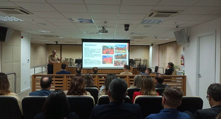 Corpo de Bombeiros Militar palestra no TRE-RS